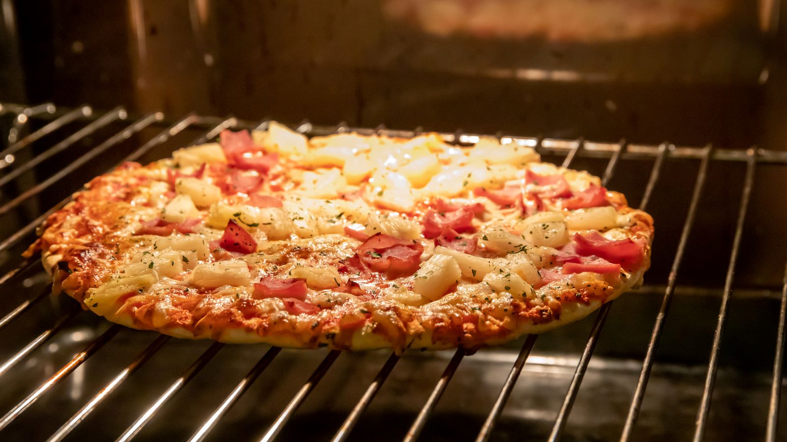 Diana Cook Independent Tupperware Consultant - There's so many ways to make  pizza that isn't frozen in a box. When I had kids at home, I made homemade  pizza crust and sometimes