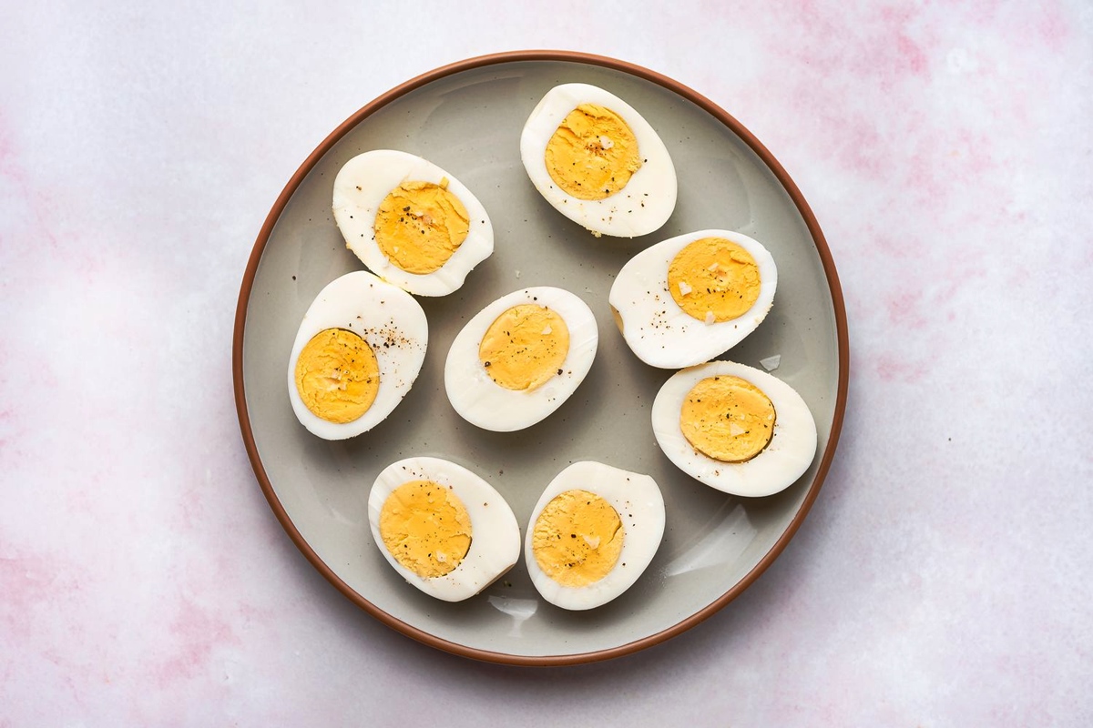how-to-cook-a-hard-boiled-egg-in-the-air-fryer