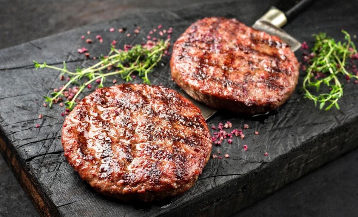 Juicy Homemade Angus Beef Burgers – KITCHENATICS – Kitchen