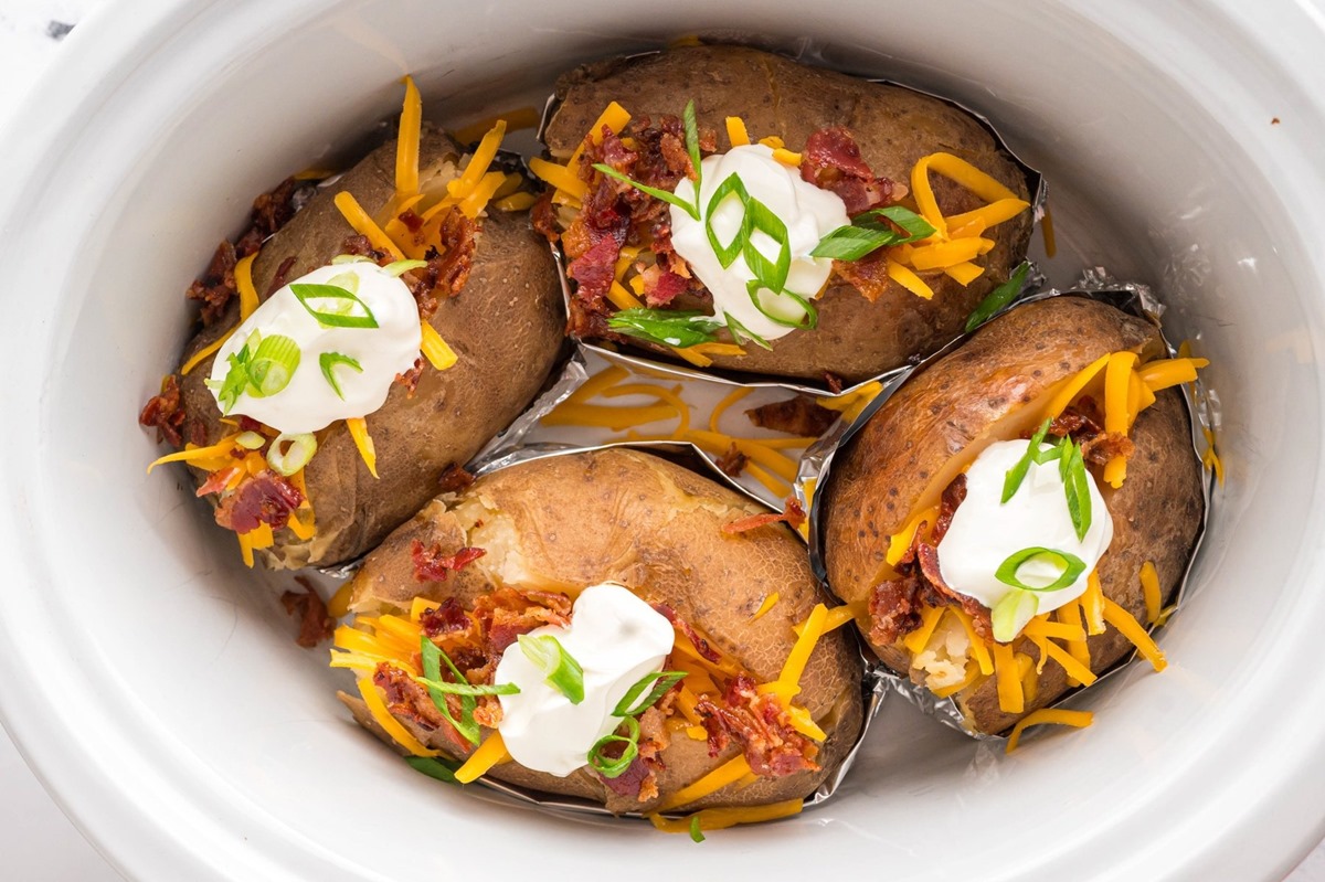 how-to-cook-baked-potatoes-in-the-crock-pot