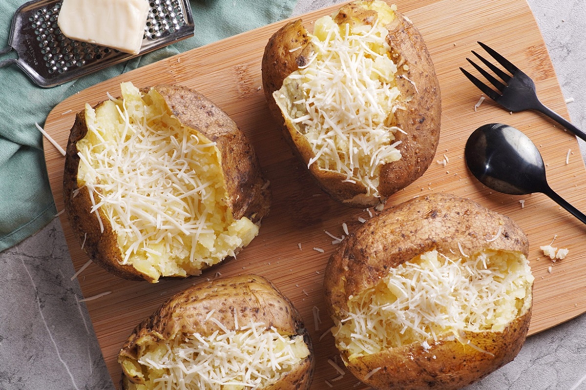 how-to-cook-baked-potatoes-in-toaster-oven