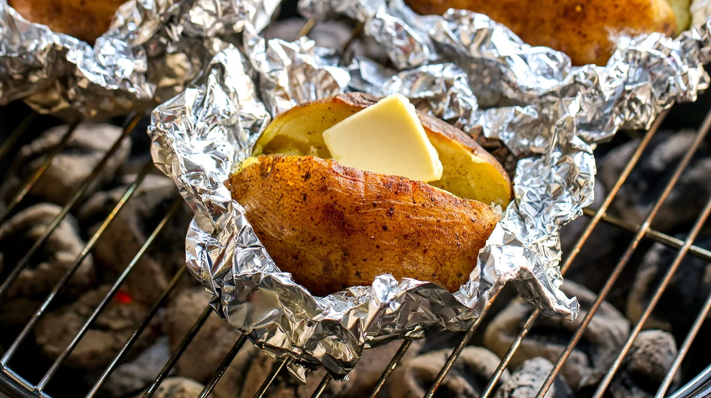 How To Cook Baked Potatoes On The Grill Recipes Net