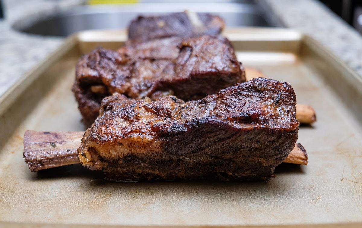 how-to-cook-beef-short-ribs-in-oven