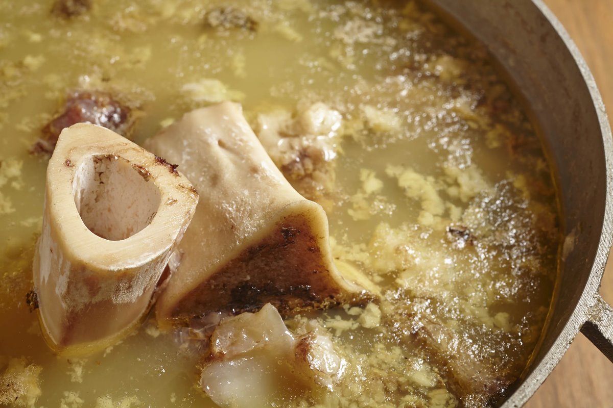 How Long to Boil Beef Bones for Dogs: A Guide to Perfectly Nutritious Broth
