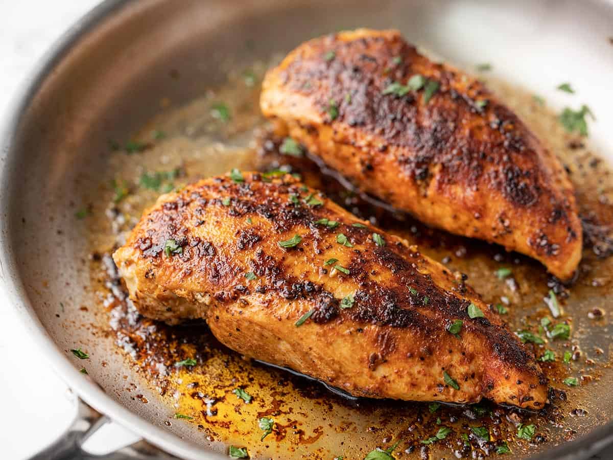 how-to-cook-boneless-chicken-breast-on-the-stove