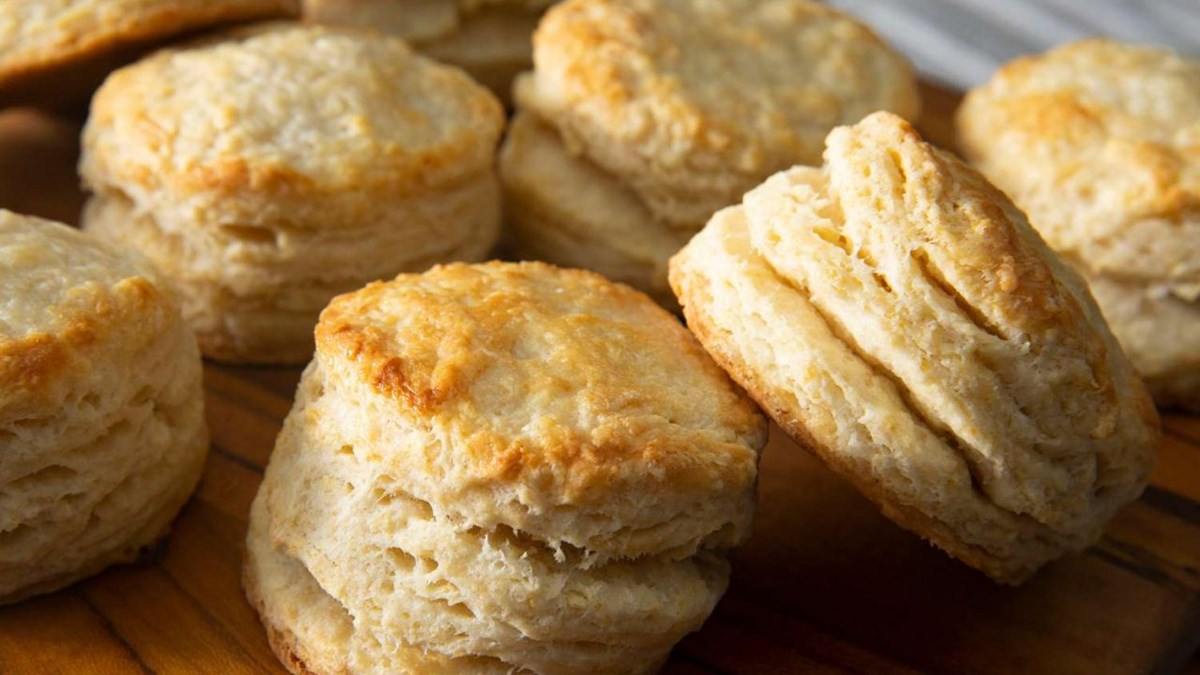how-to-cook-canned-biscuits-in-an-electric-skillet