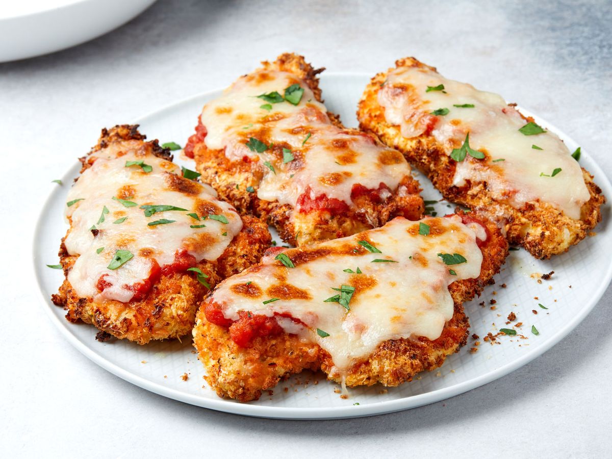 how-to-cook-chicken-parmesan-in-air-fryer