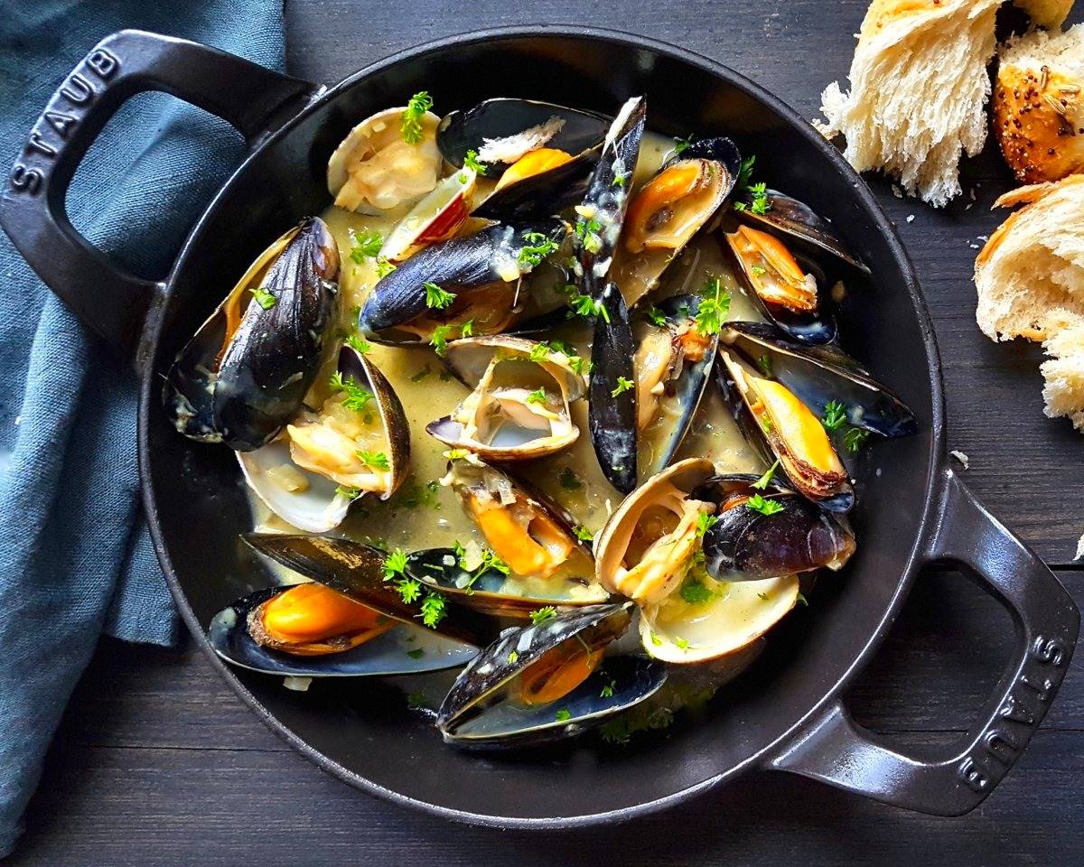 how-to-cook-clams-and-mussels