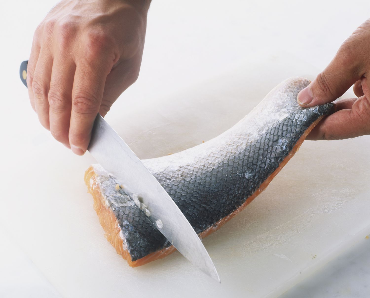 how-to-cook-fish-with-scales-on-one-side