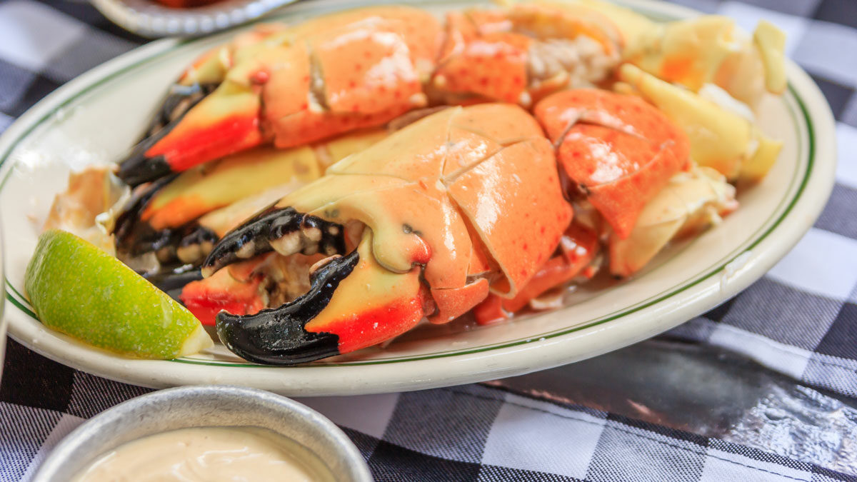 How to Eat Stone Crab Claws - Recipes.net