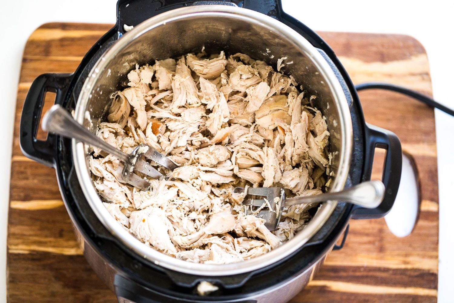 how-to-cook-frozen-chicken-in-instant-pot-to-shred