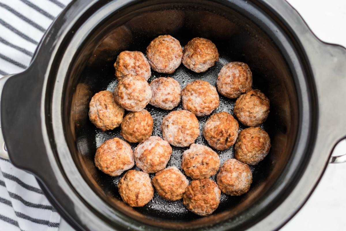 how-to-cook-frozen-meatballs-in-crockpot-without-sauce