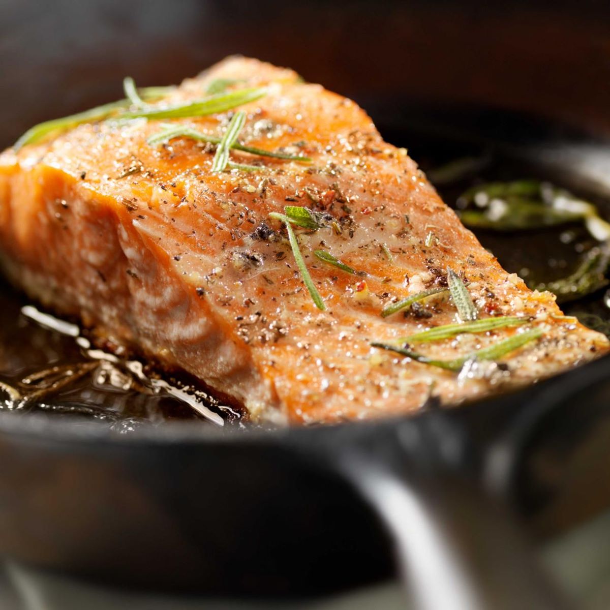 How To Cook Frozen Salmon In A Pan - Recipes.net