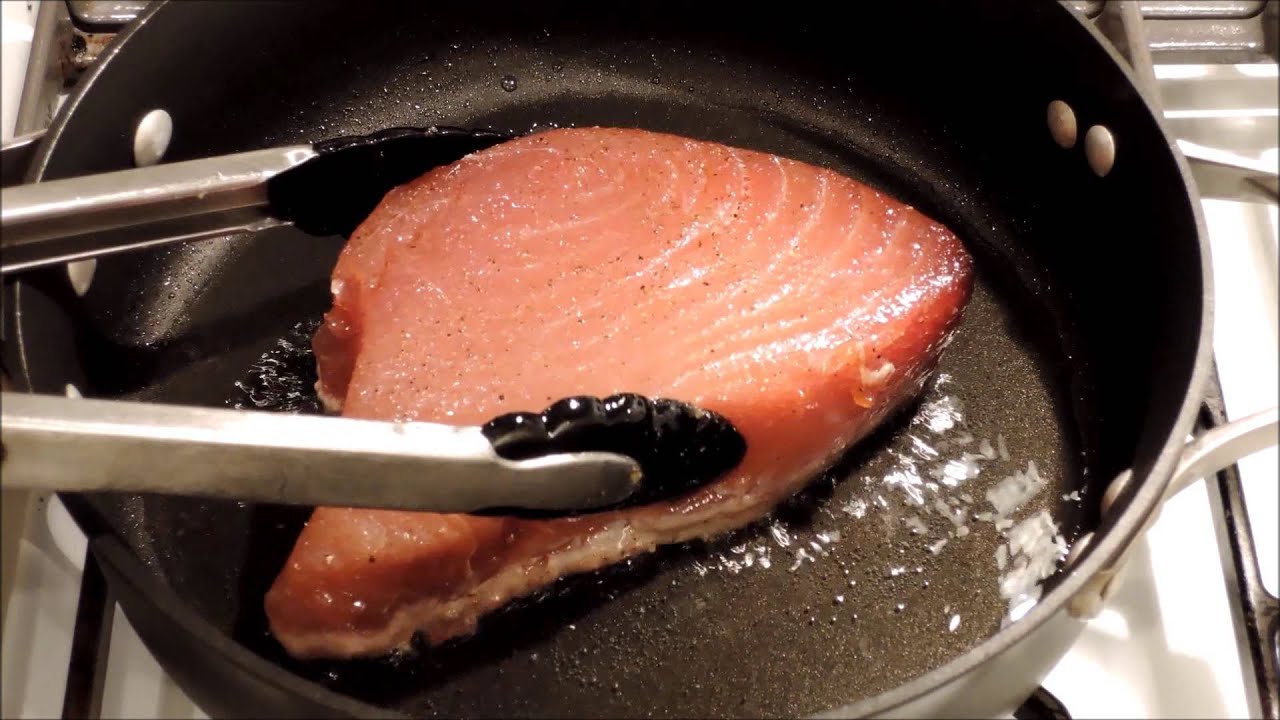 how-to-cook-frozen-tuna-steak-in-pan