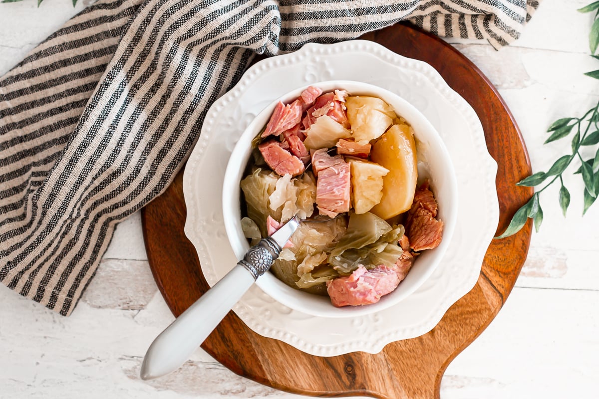 how-to-cook-ham-cabbage-and-potatoes-in-slow-cooker