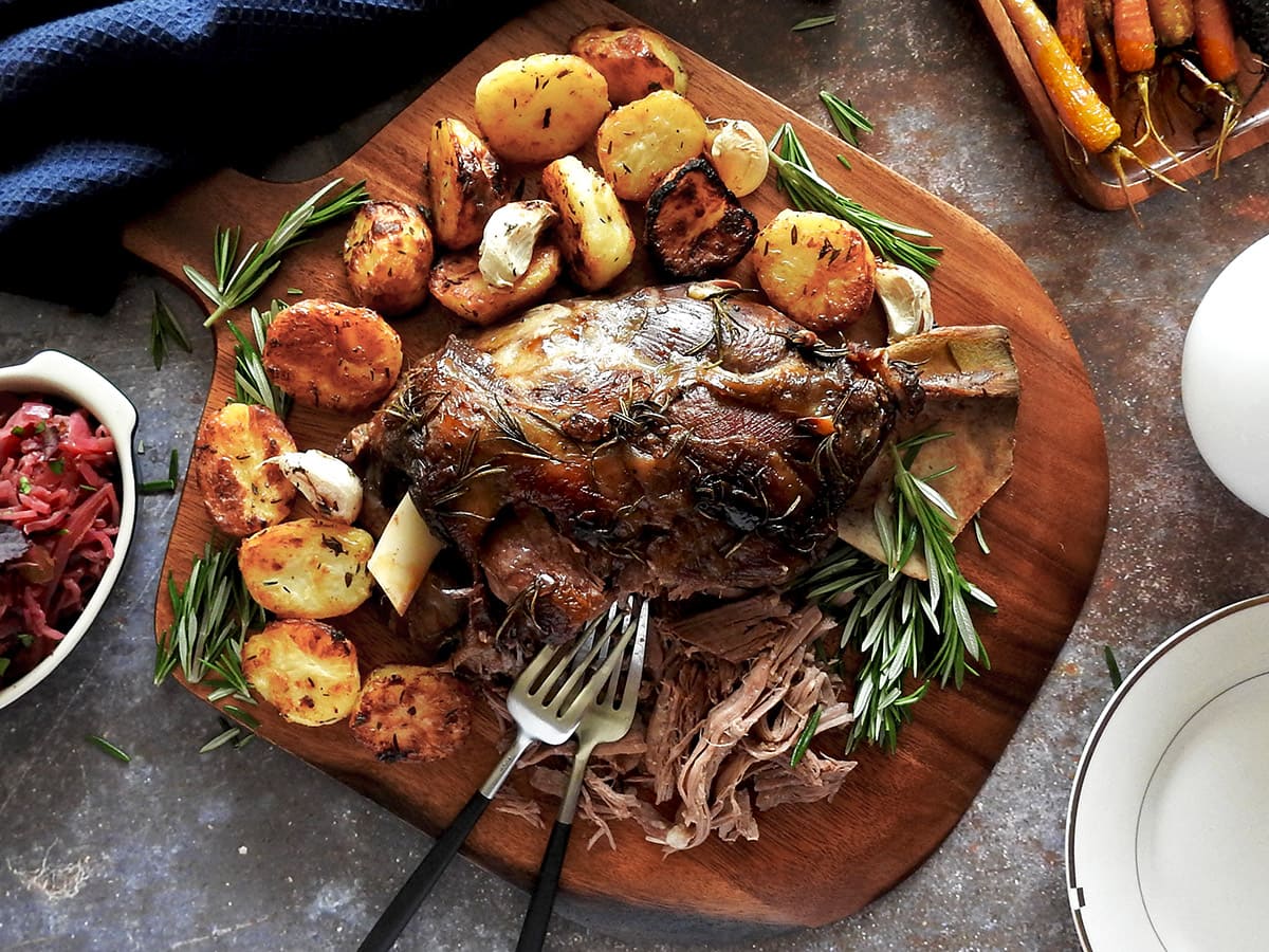 how-to-cook-lamb-shoulder-roast