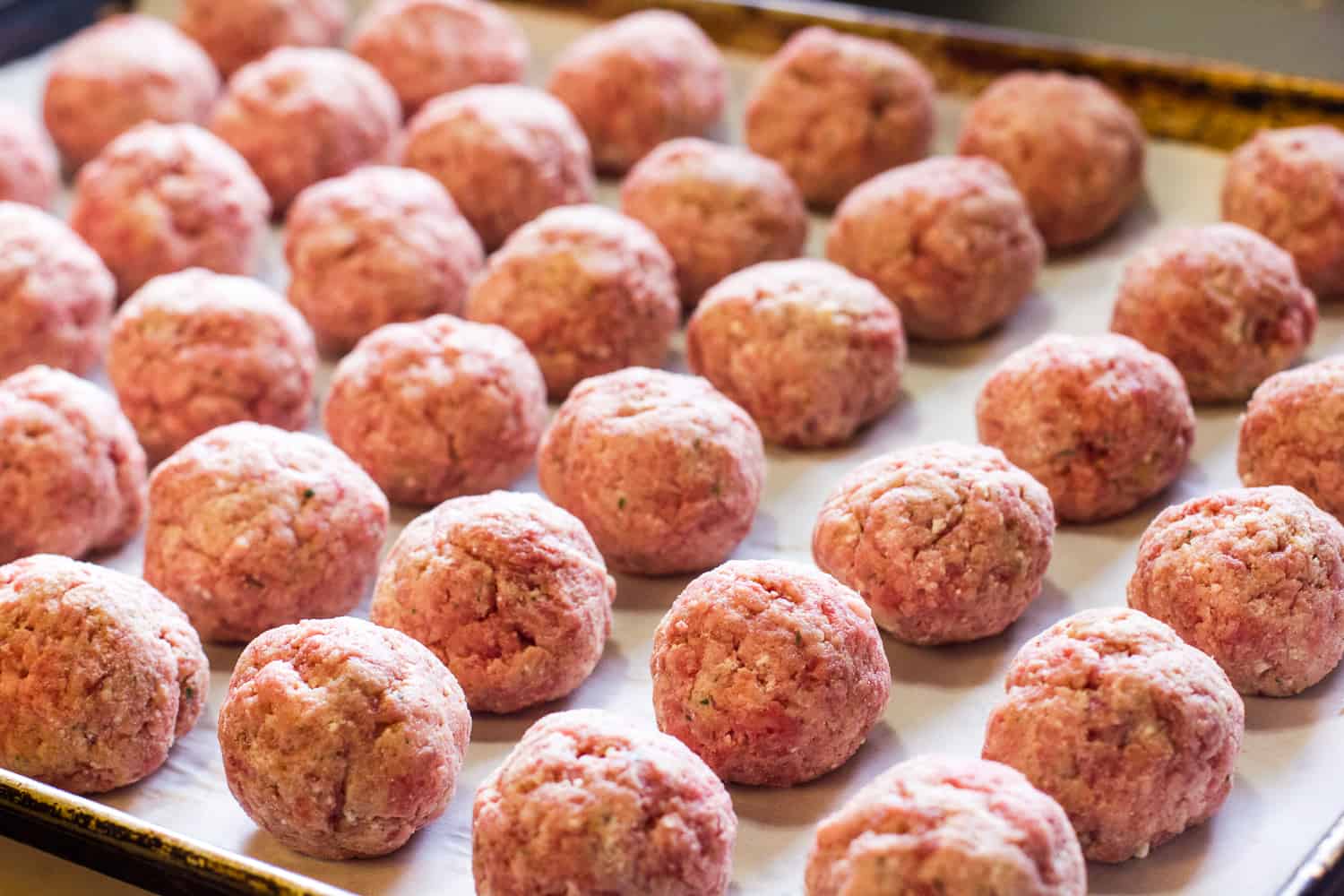 how-to-cook-meatballs-in-oven