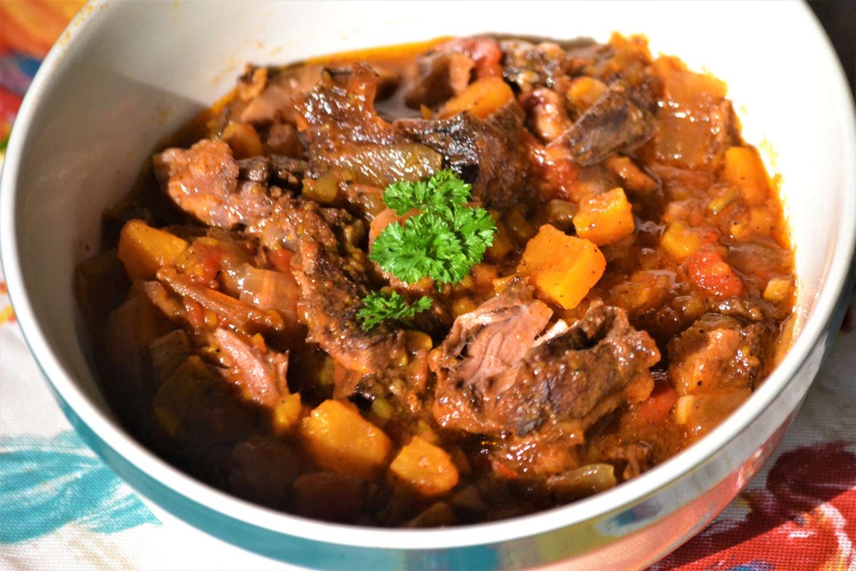 how-to-cook-oxtails-and-potatoes-in-the-oven