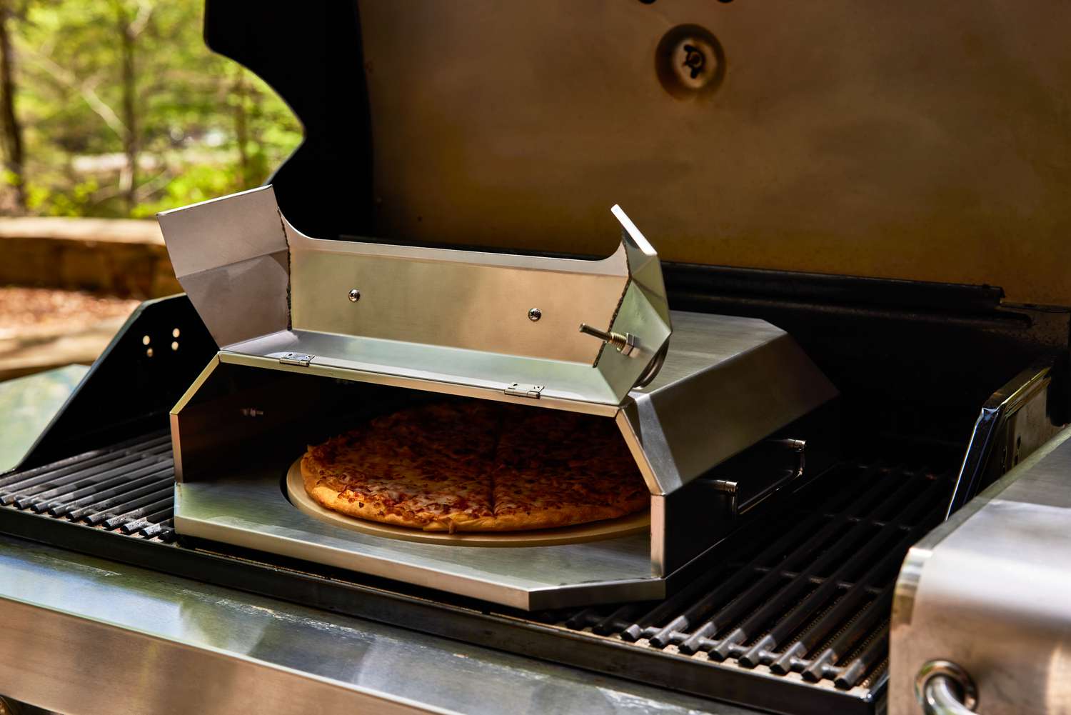 how-to-cook-pizza-on-gas-grill