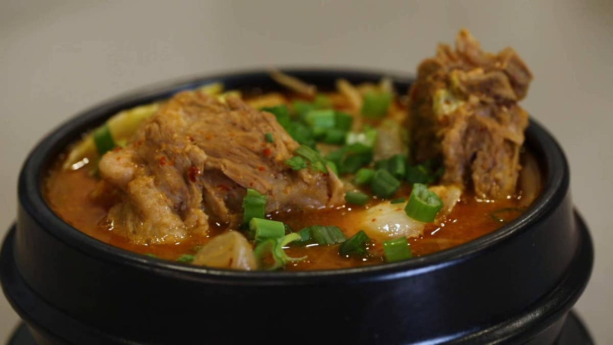 how-to-cook-pork-neck-bones-on-the-stove