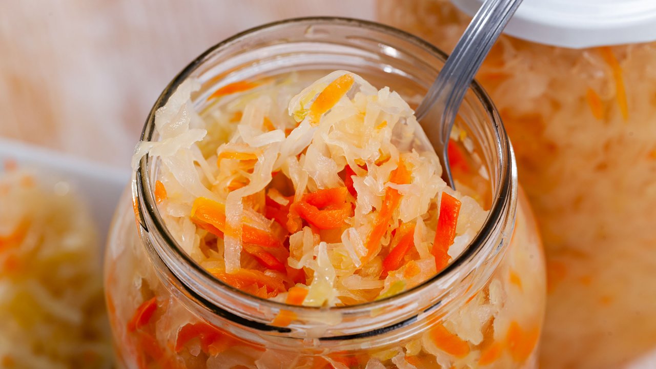 how-to-cook-raw-sauerkraut