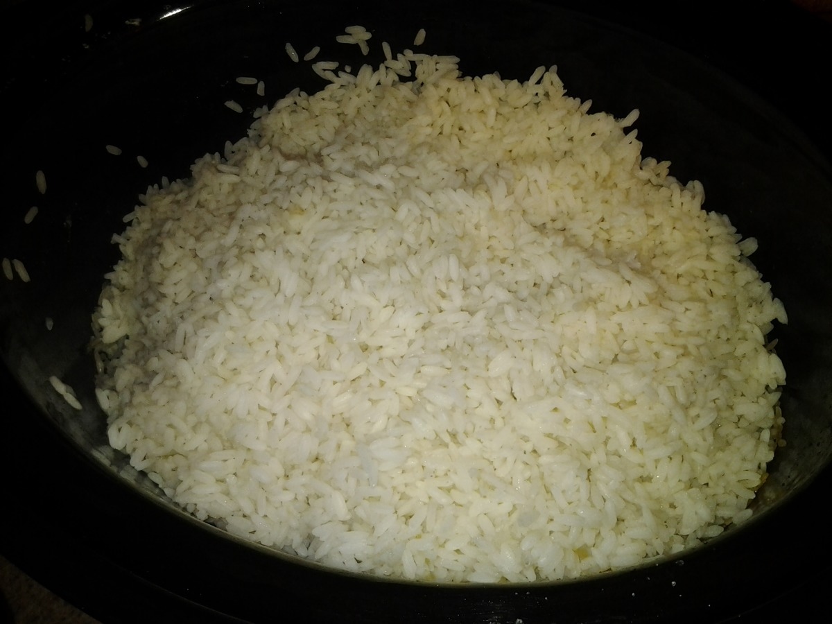 https://recipes.net/wp-content/uploads/2023/11/how-to-cook-rice-in-crock-pot-express-1699327896.jpg