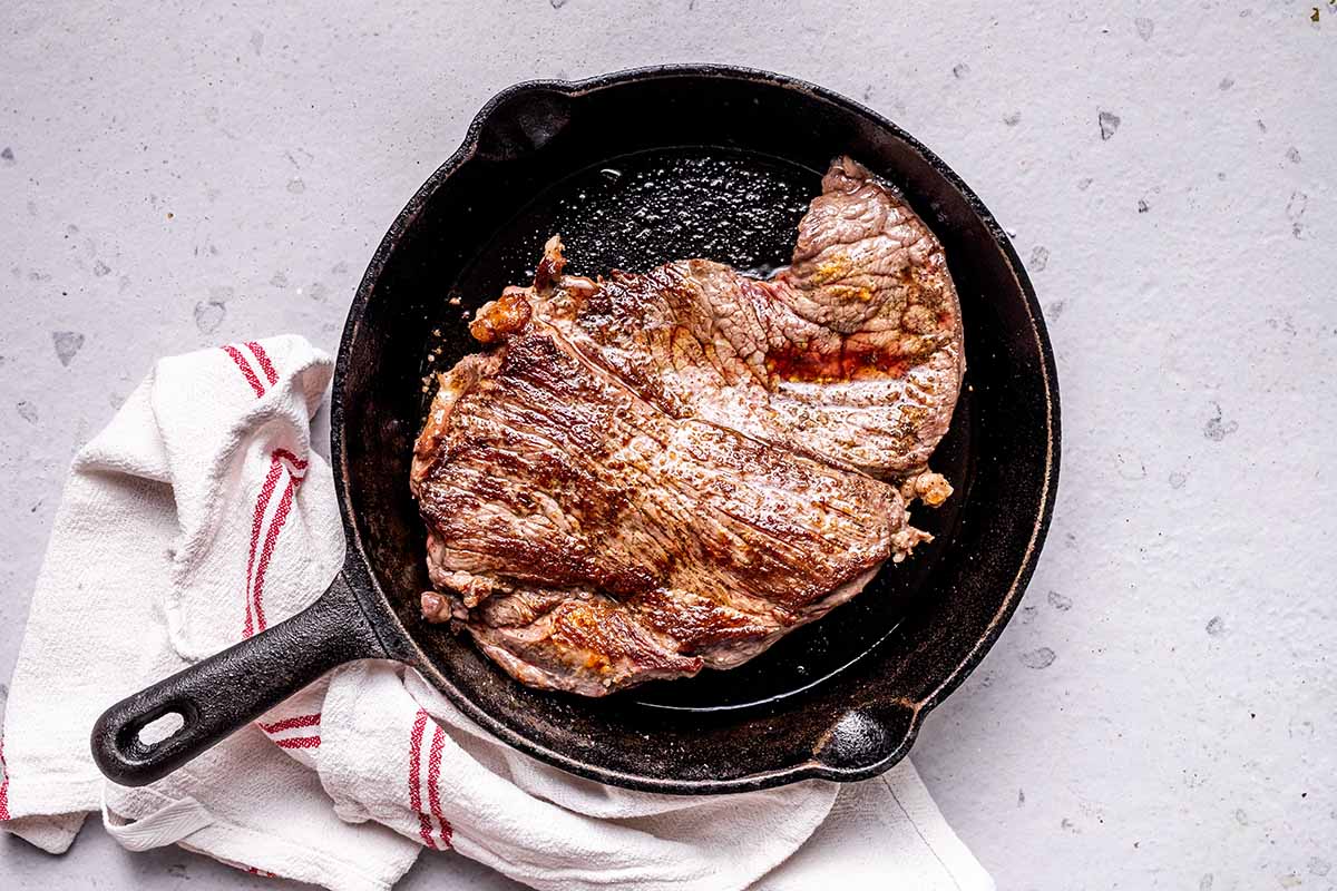 How to cook Steak in a Cast Iron Skillet