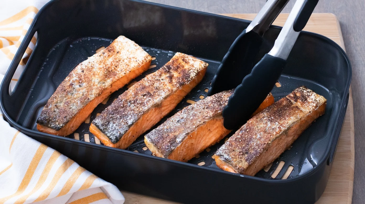 how-to-cook-salmon-with-skin-in-air-fryer