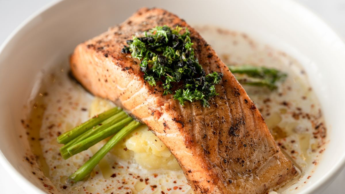 how-to-cook-salmon-without-white-stuff