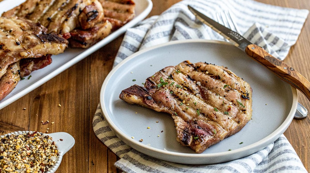 how-to-cook-smoked-pork-chops-in-the-air-fryer