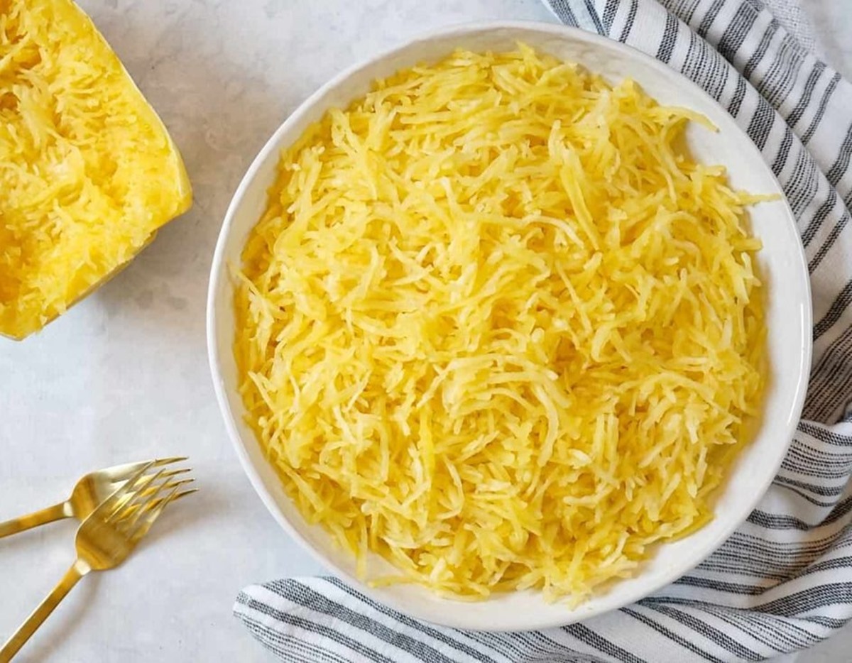 how-to-cook-spaghetti-squash-in-microwave-with-plastic-wrap
