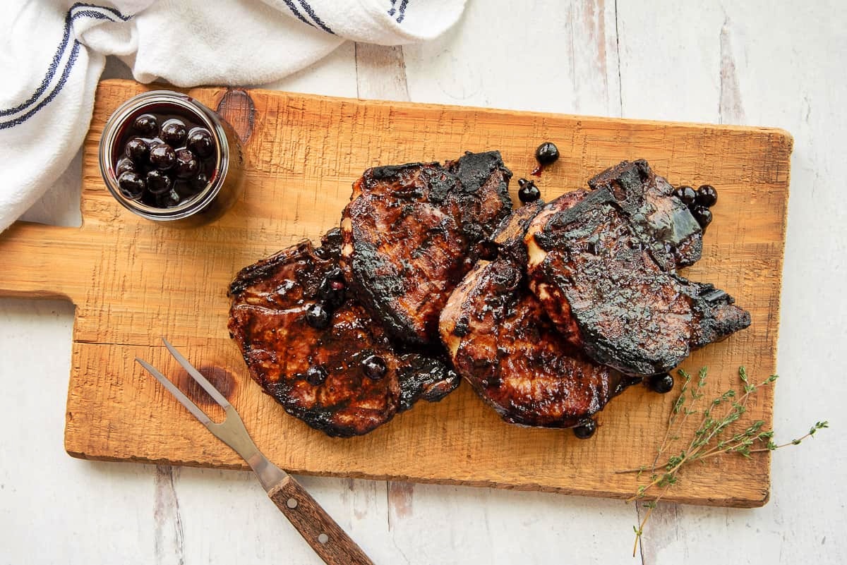How To Cook Thick Cut Pork Chops On The Grill - Recipes.net