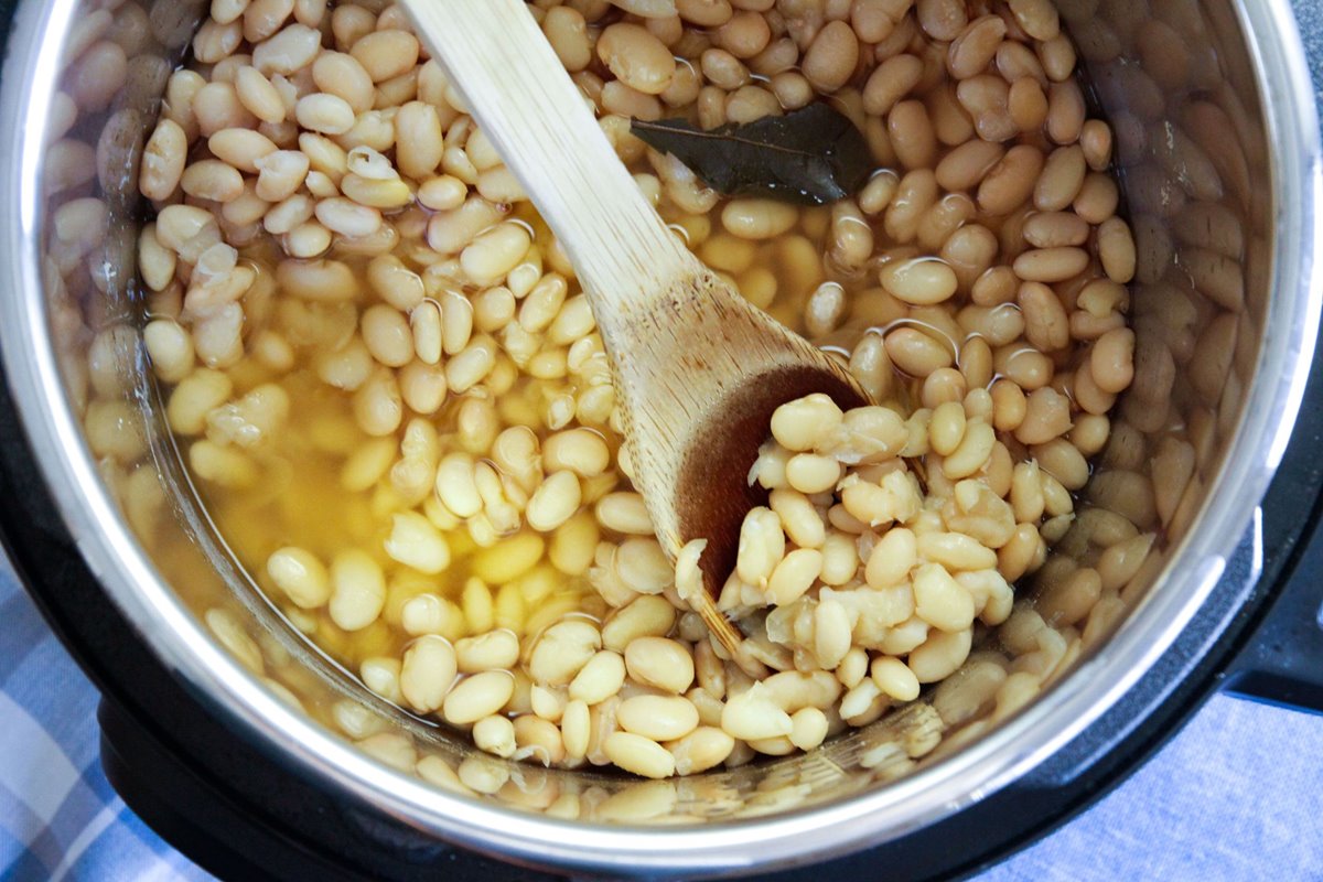 how-to-cook-white-beans-in-instant-pot
