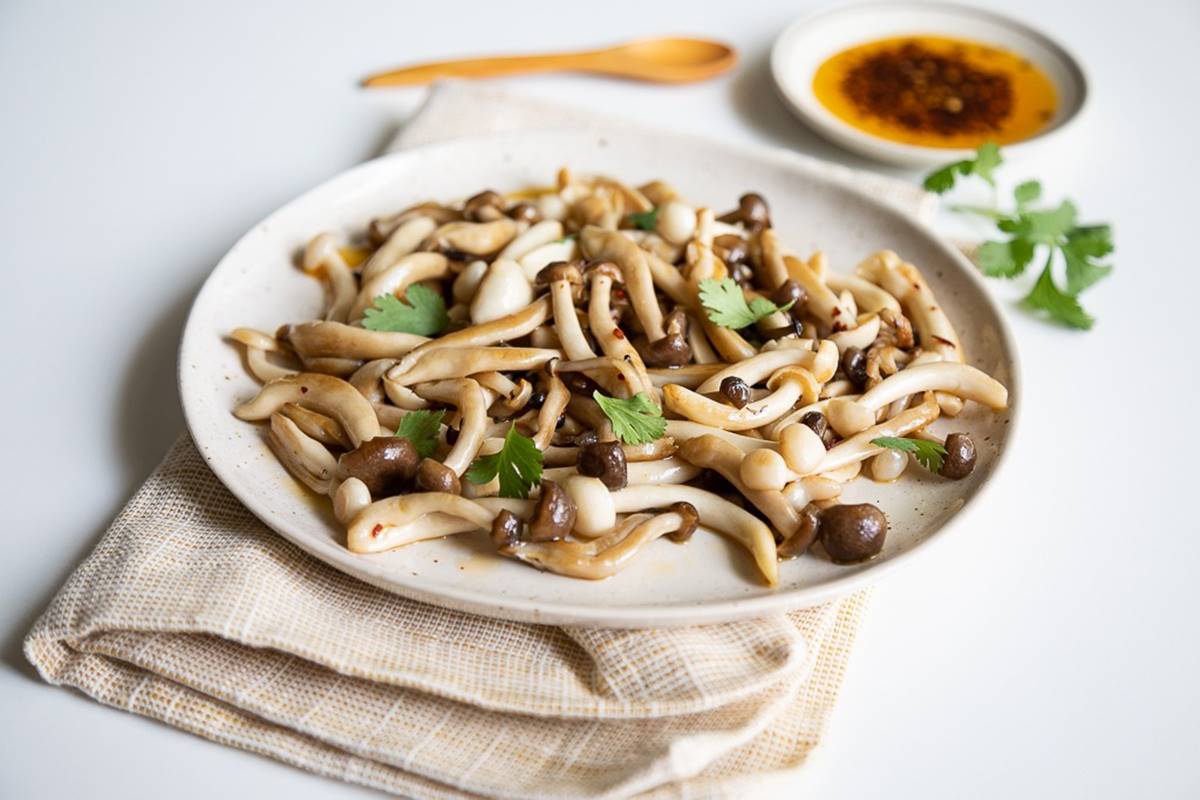 How To Cook White Beech Mushrooms 