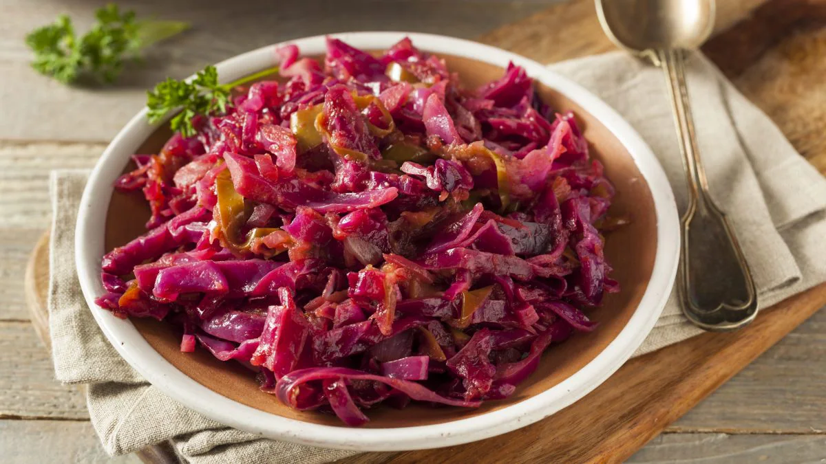 how-to-braise-red-cabbage-simple