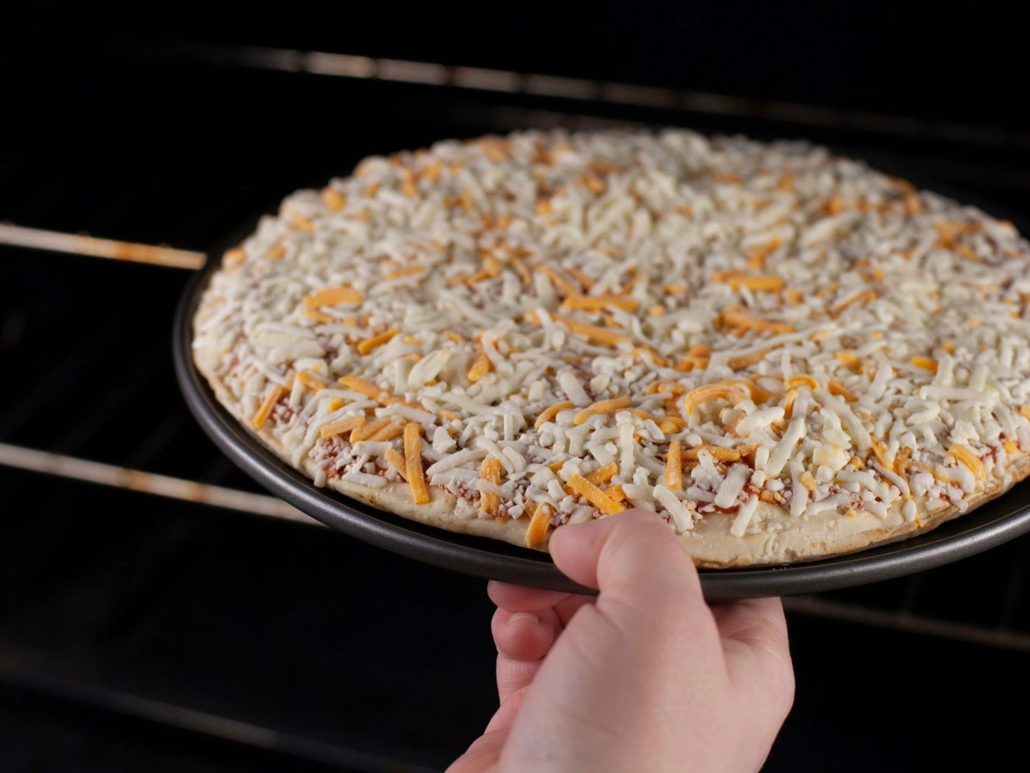 how-to-broil-a-frozen-pizza