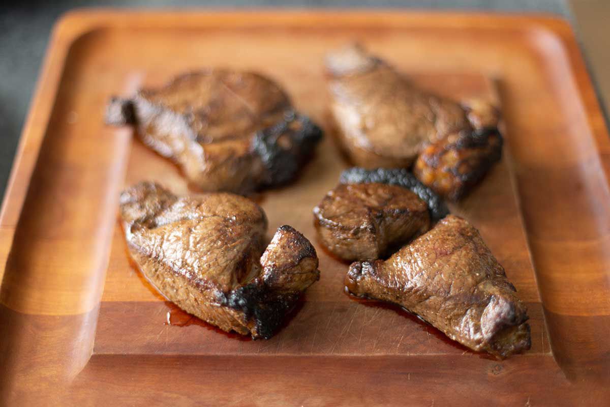 how-to-broil-a-steak-in-the-oven-without-a-broiler-pan