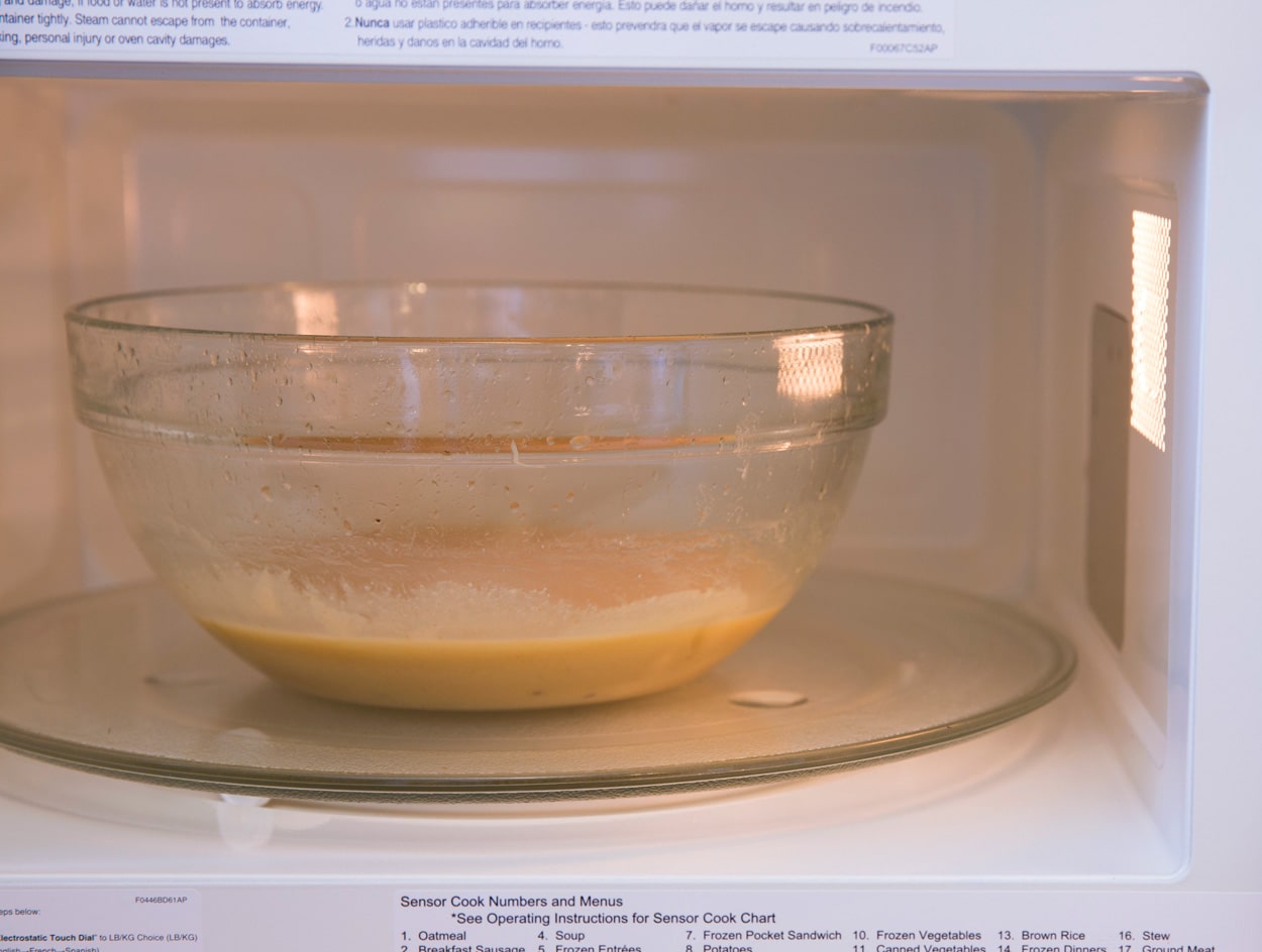 how-to-caramelize-sugar-in-microwave
