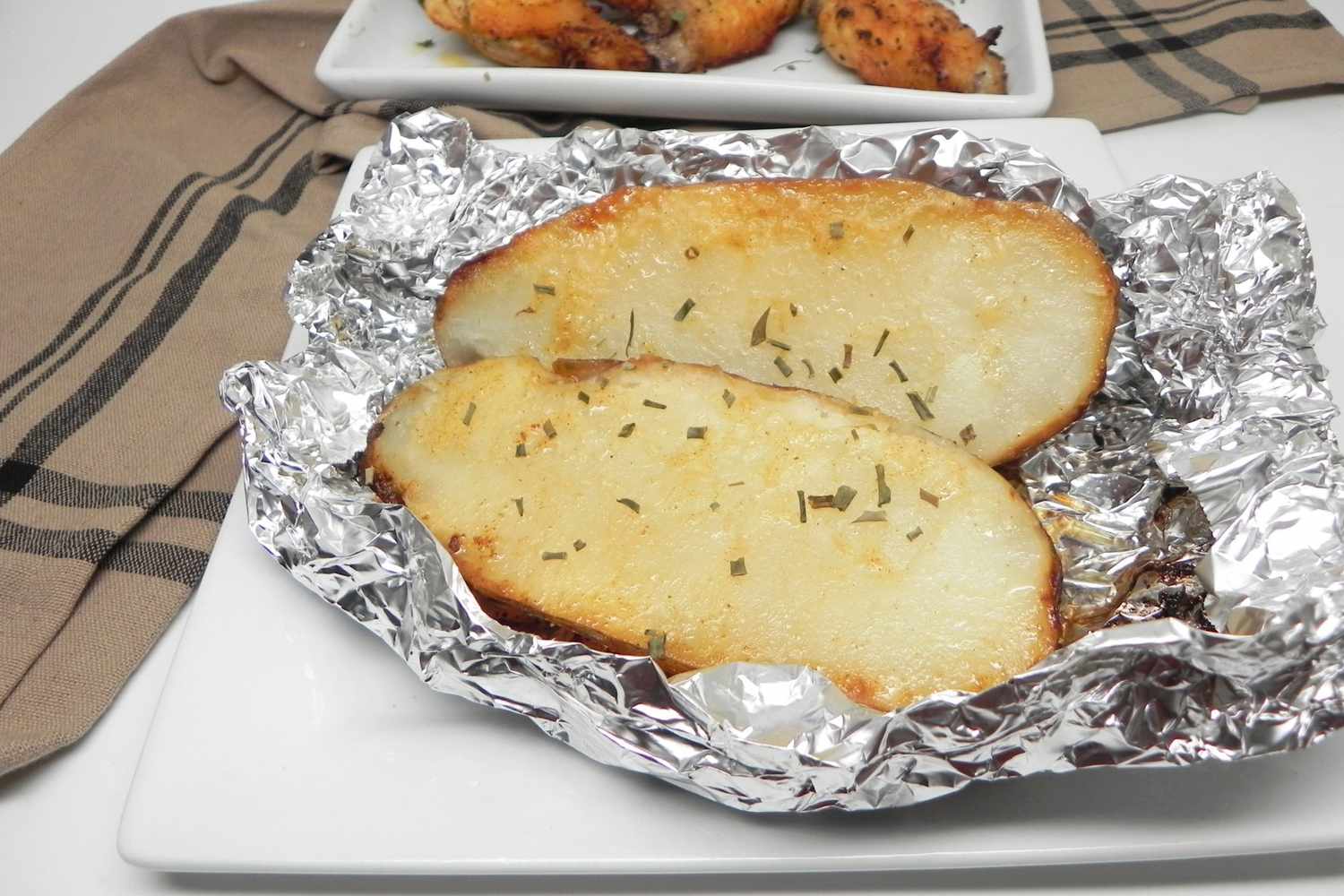 how-to-cook-a-baked-potato-in-foil