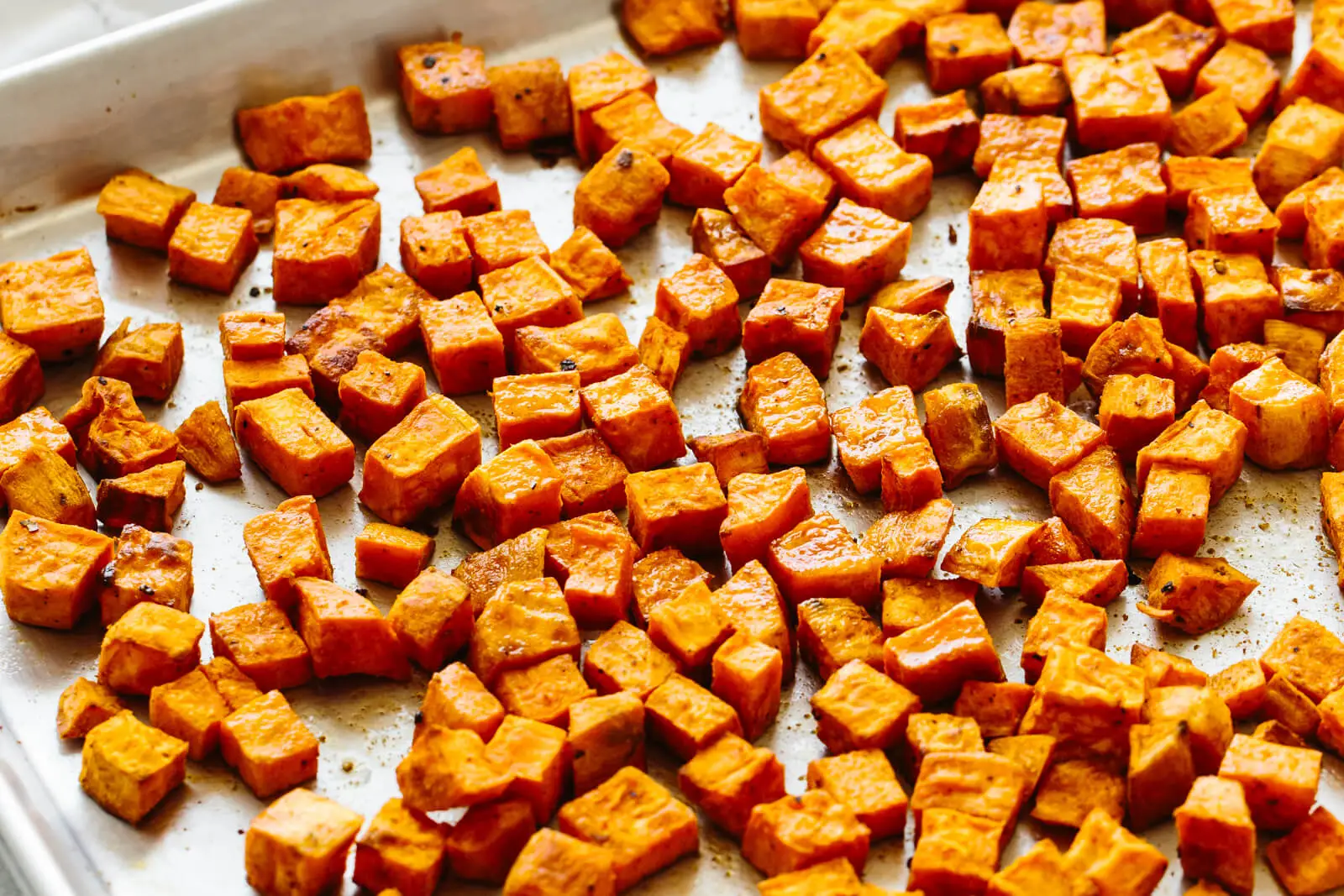 how-to-cook-a-baked-sweet-potato-in-the-oven