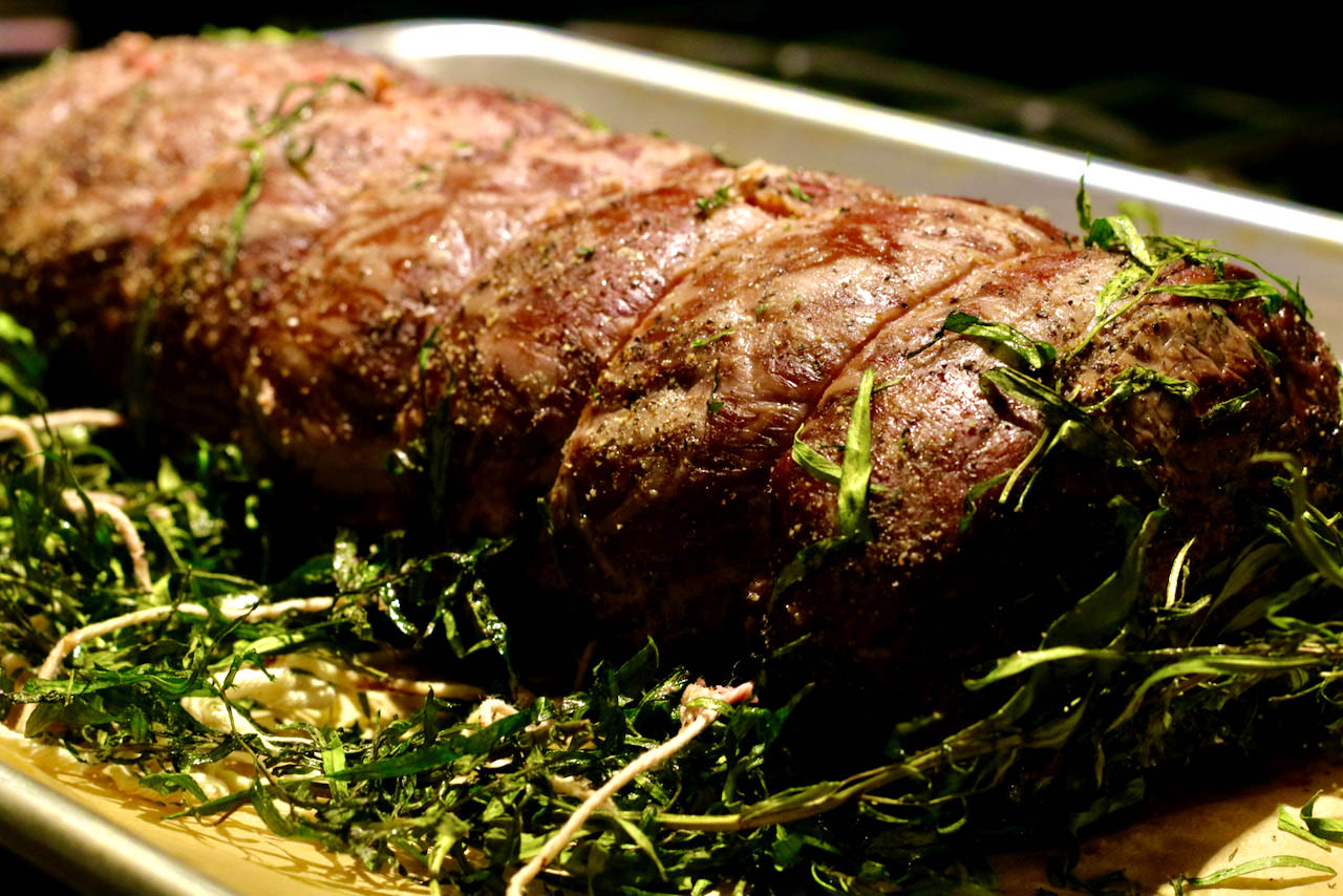how-to-cook-a-beef-tenderloin-roast-in-the-oven