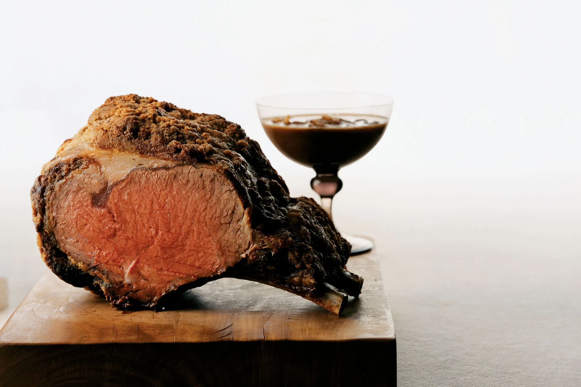 how-to-cook-a-bone-in-rib-roast-in-the-oven