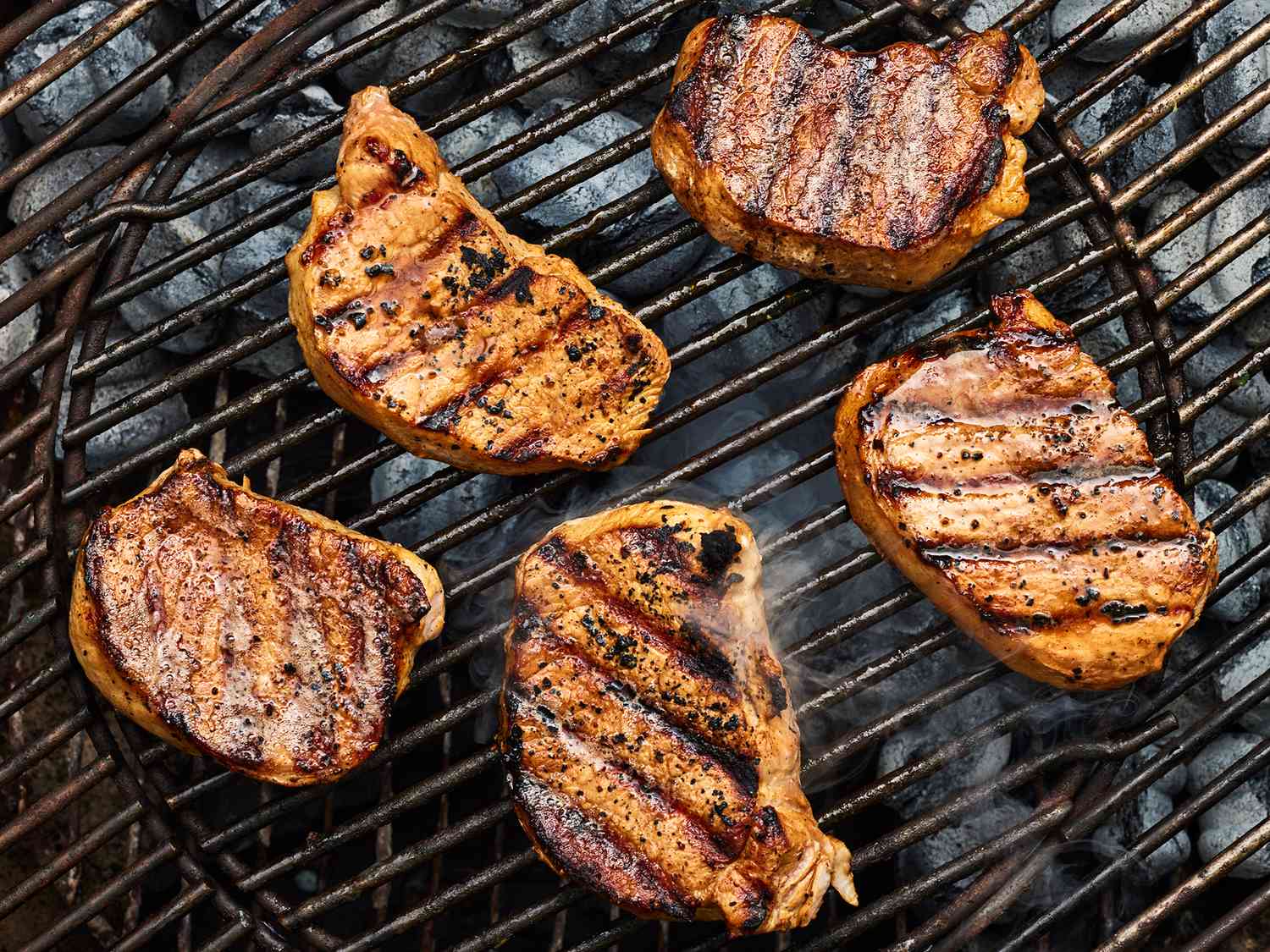 how-to-cook-a-pork-chop-on-the-grill