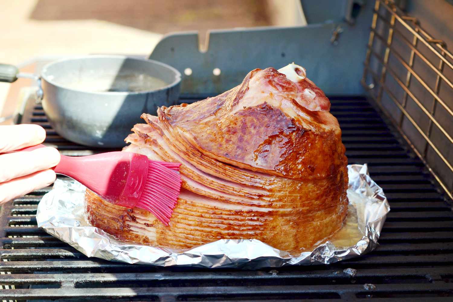 how-to-cook-a-spiral-ham-on-the-grill