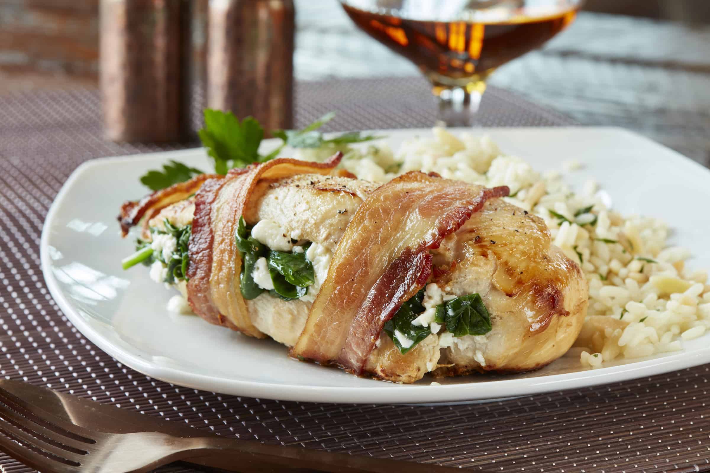 how-to-cook-bacon-wrapped-stuffed-chicken-breast