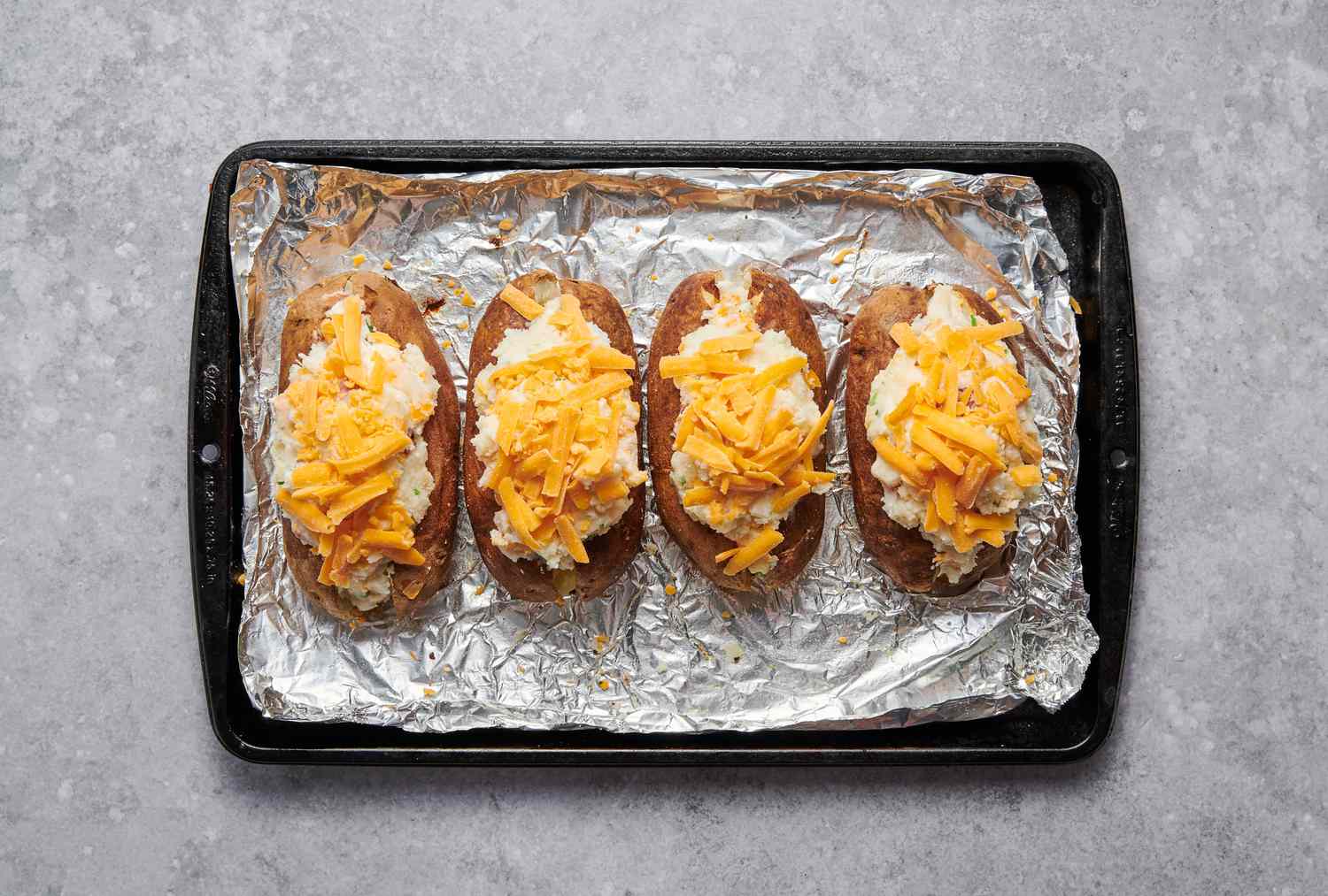 how-to-cook-baked-potatoes-in-foil-in-the-oven