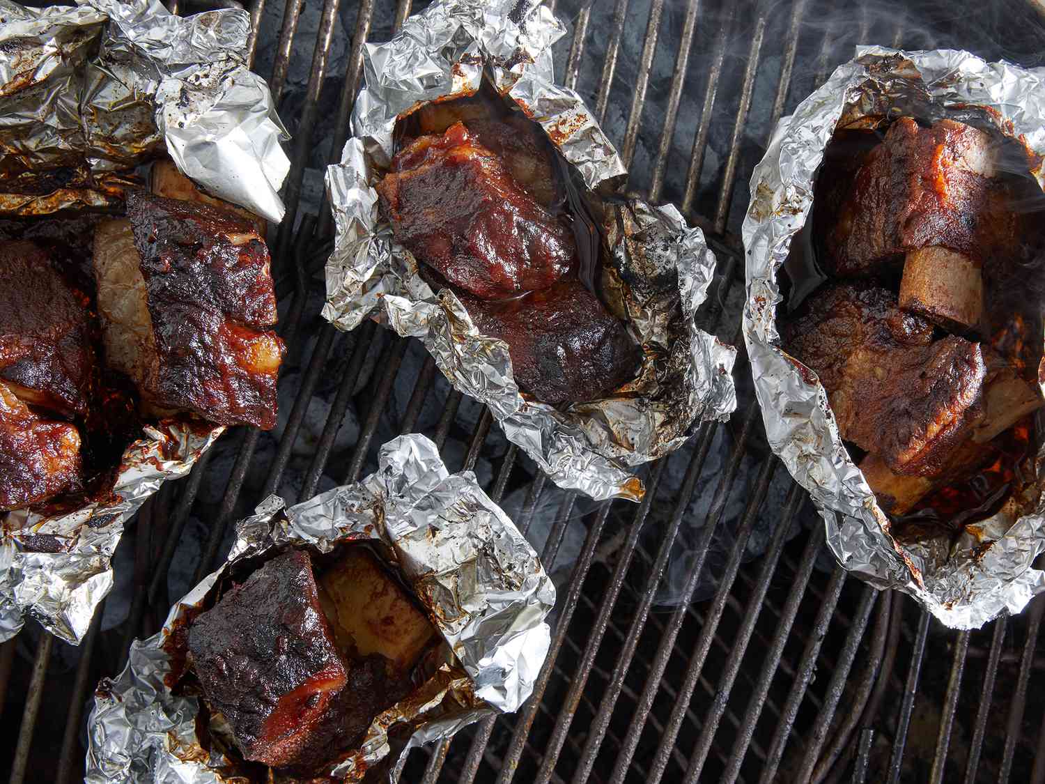 how-to-cook-beef-ribs-on-gas-grill-in-foil