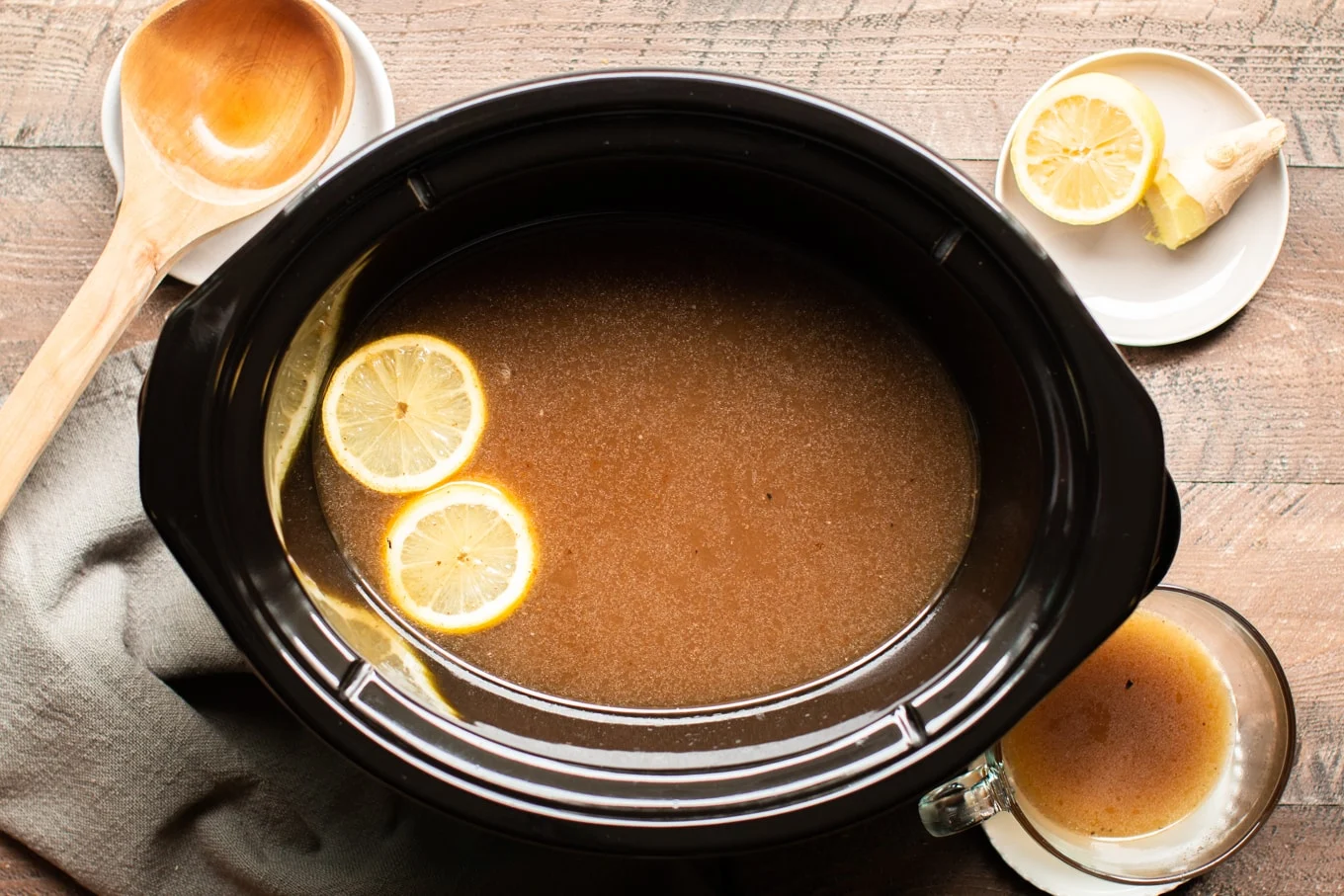 how-to-cook-bone-broth-in-slow-cooker