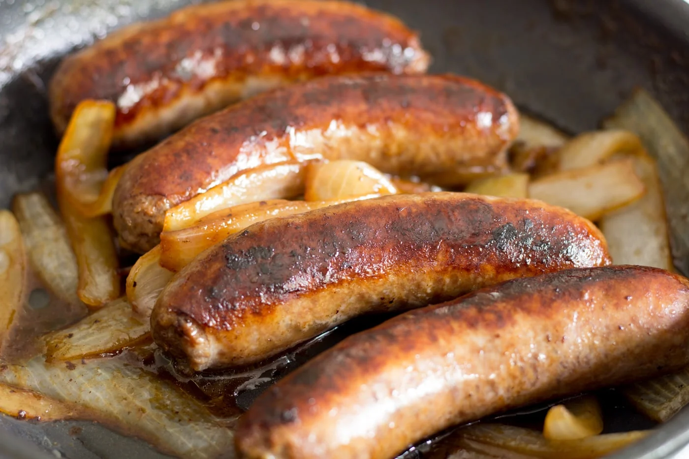 How To Cook Brats On A Stove 