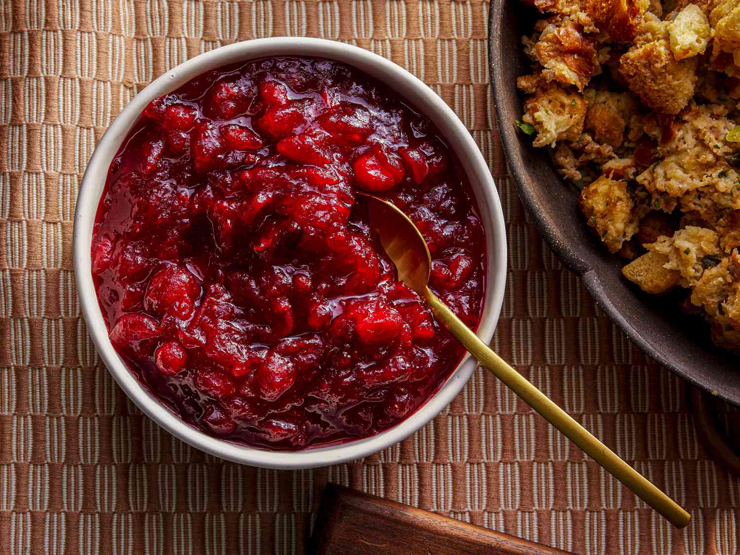 how-to-cook-canned-cranberry-sauce